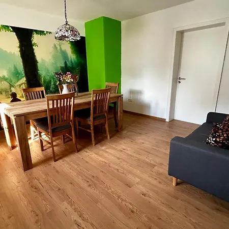 Apartment Unterm Stein - Hänsel&gretel - 2 Schlafzimmer Alheim